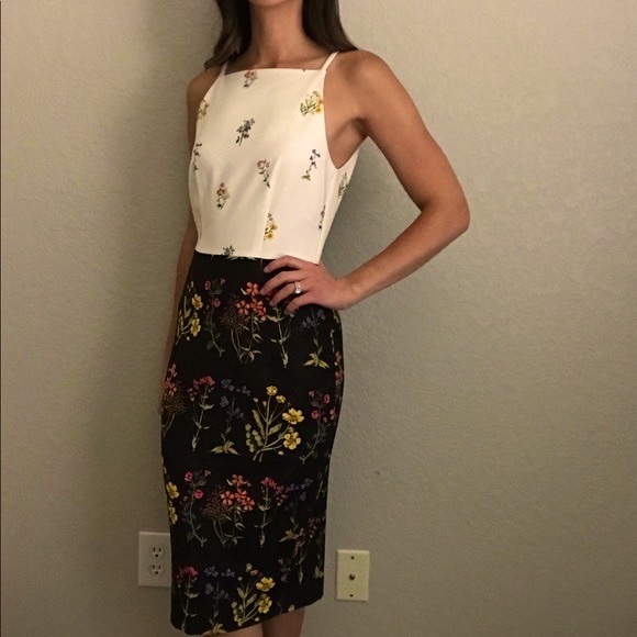 Midi Floral Dress 💐 - Picture 1 of 5